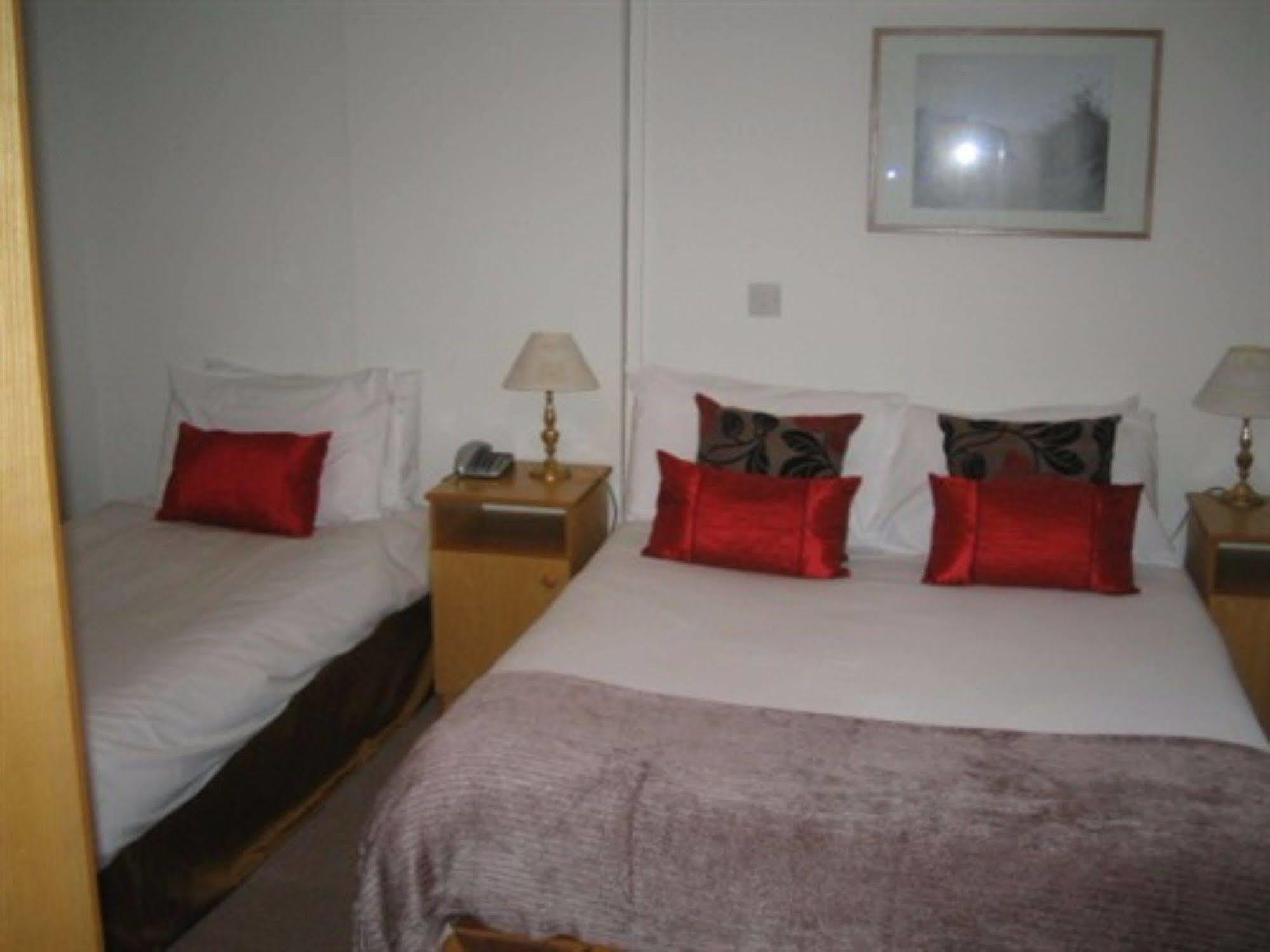 Dobbins Inn Carrickfergus Ngoại thất bức ảnh