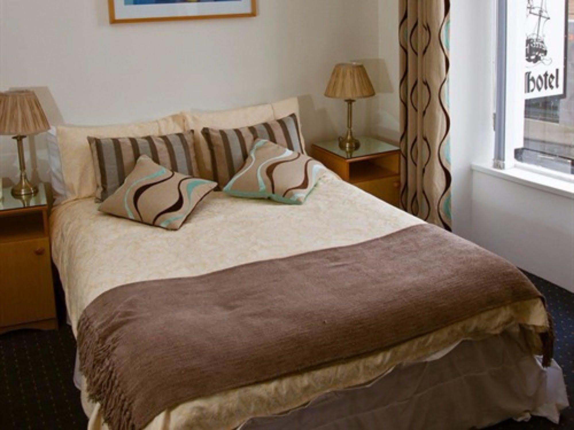 Dobbins Inn Carrickfergus Ngoại thất bức ảnh